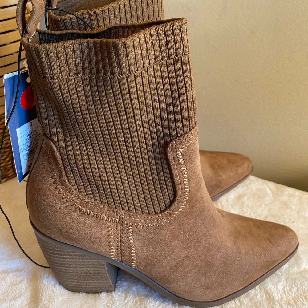 ✨NWT✨Universal Thread Brown Ankle Boots - Picture 4 of 8